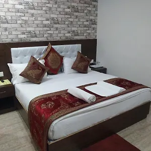 Hotel Midcity