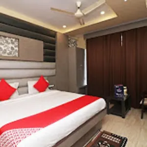 Hotel Raj Kamal Palace By Wb
