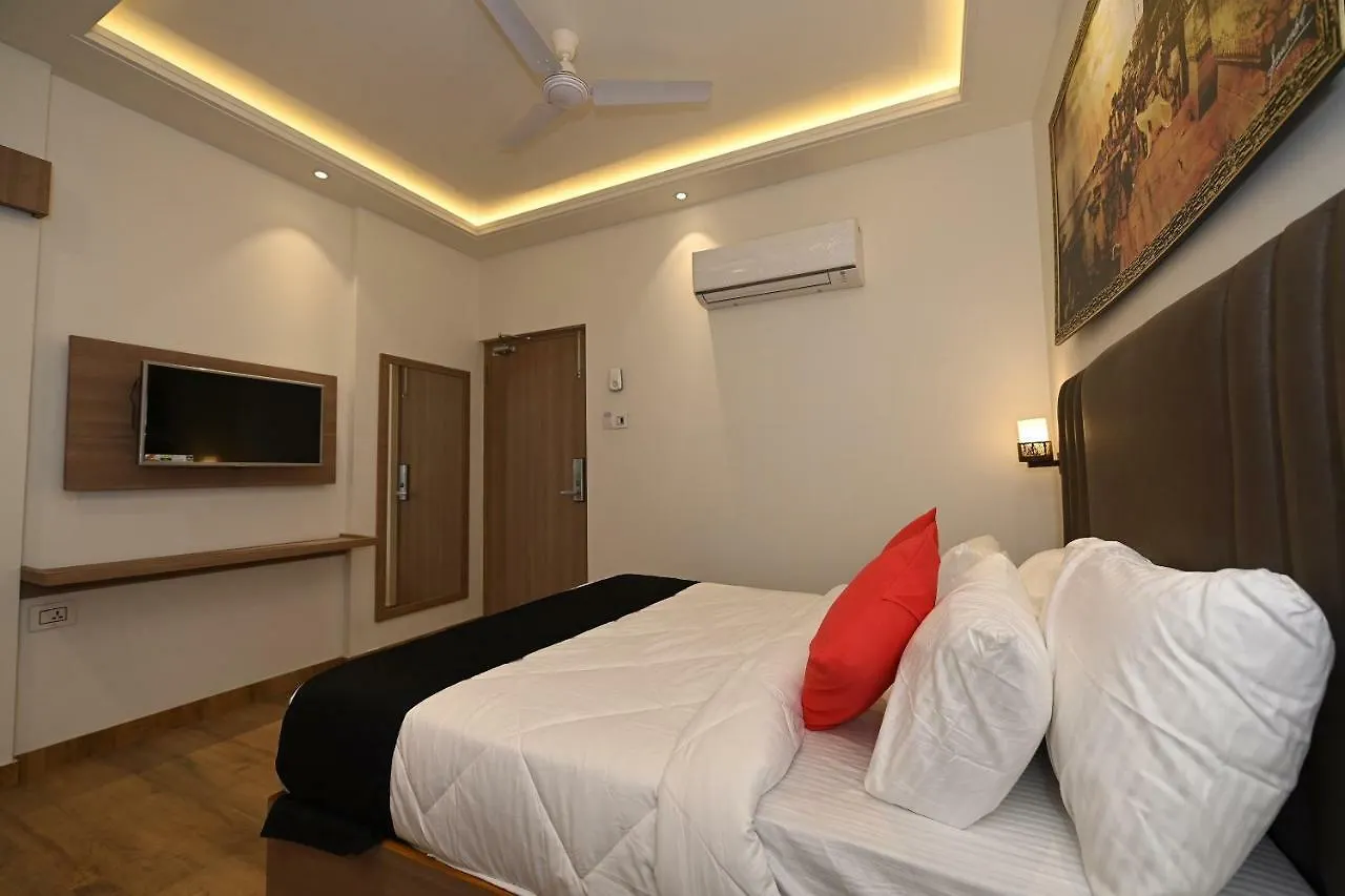 Sugar Stars Inn Varanasi